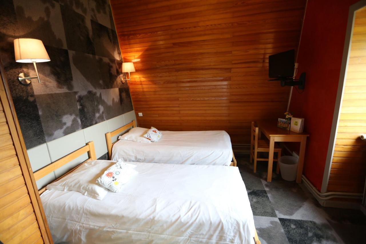 Gite-Hotel Le P'Tit Cham Ле-Мон-Дор Экстерьер фото